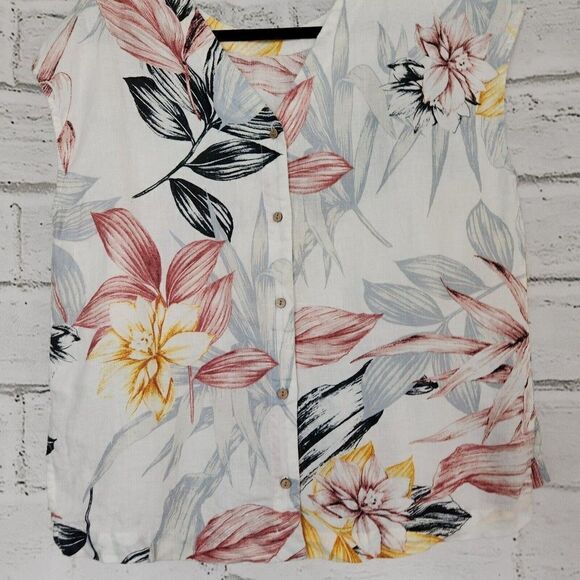 C&C California Women's 100% Linen Button Back Floral Short Sleeve Shirt Medium - Picture 5 of 12